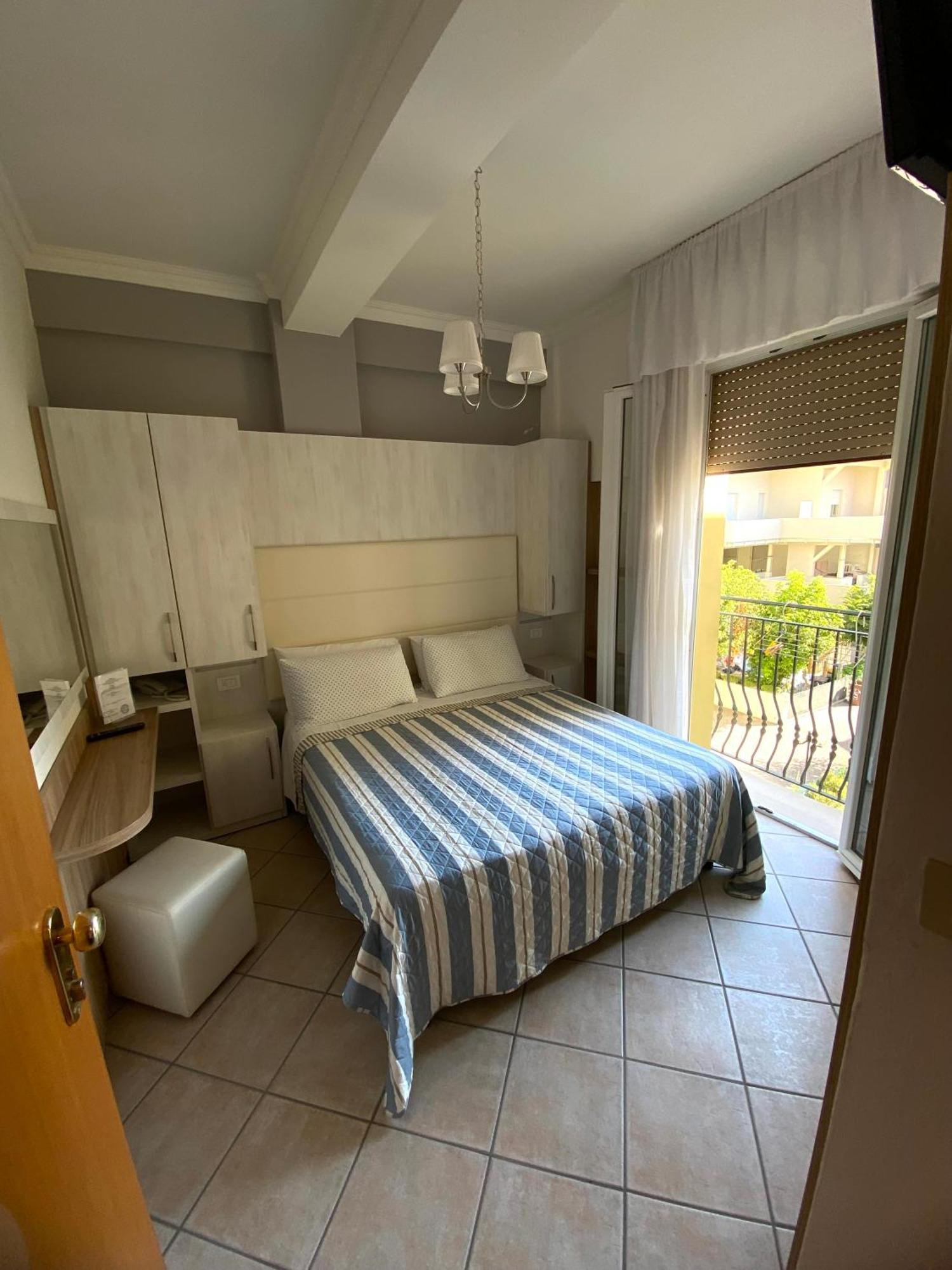 Hotel Explorer Cervia Exteriér fotografie